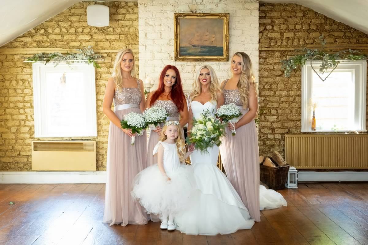Bridesmaids Sonya and Tarlach Wedding Angerls Rest Bridesmaids Sonya and Tarlach Wedding Angerls Rest
